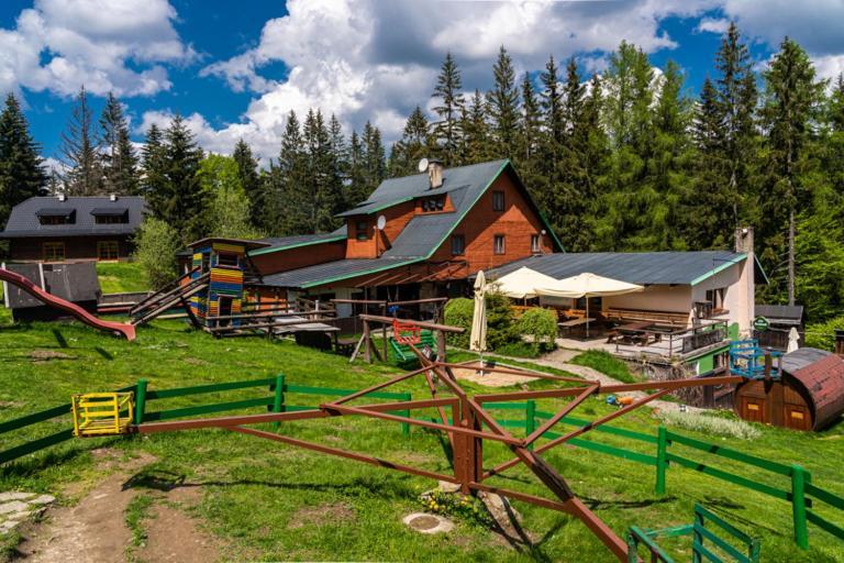 Backarka - Horska Chata Makov Bagian luar foto
