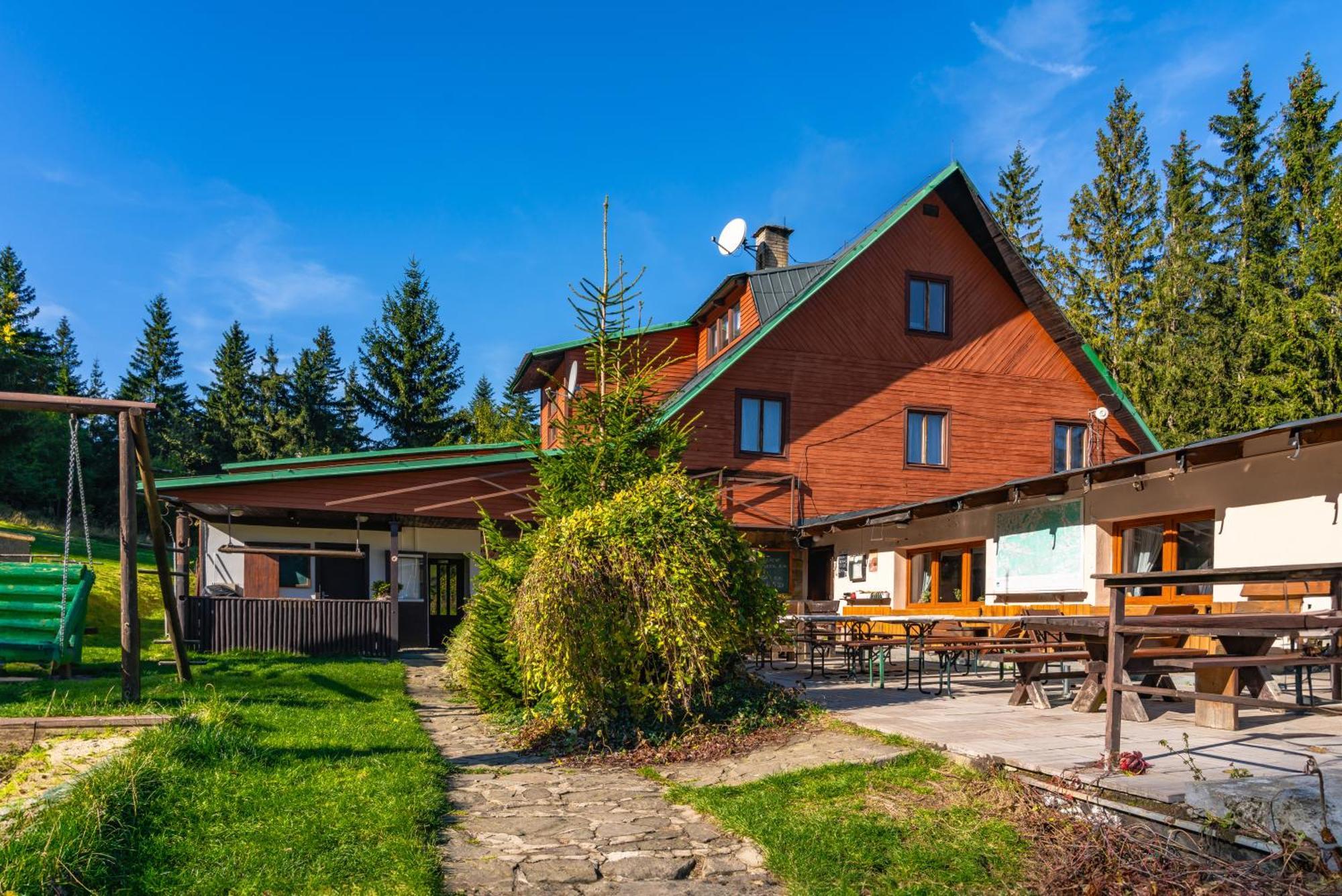 Backarka - Horska Chata Makov Bagian luar foto